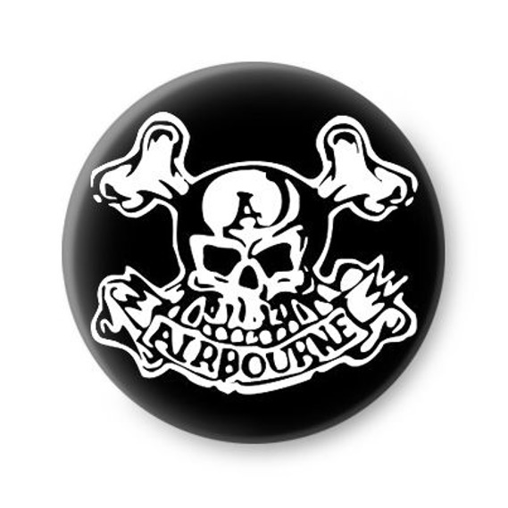 Przypinka Airbourne Skull Sklep Rockmetalshop Pl