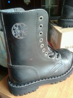 glany STEEL - UK / BLACK (10 dziurek)