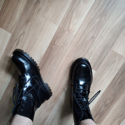 glany NEVERMIND - CZARNE (8 dziurek) polerowane glany NEVERMIND - CZARNE (8 dziurek) polerowane