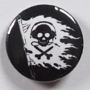 przypinka PIRATE SKULL