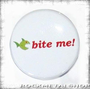przypinka BITE ME