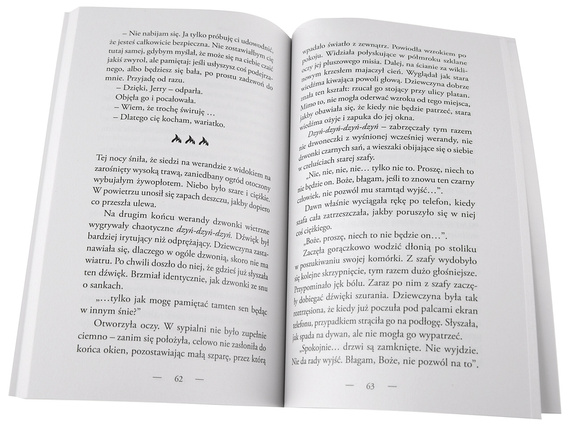 książka UKRYTY W MROKU autor: Graham Masterton