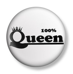 przypinka 100% QUEEN Ø25mm