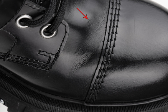 glany NEVERMIND - CZARNE (12 dziurek + 3 klamry) polerowane, USZKODZONE