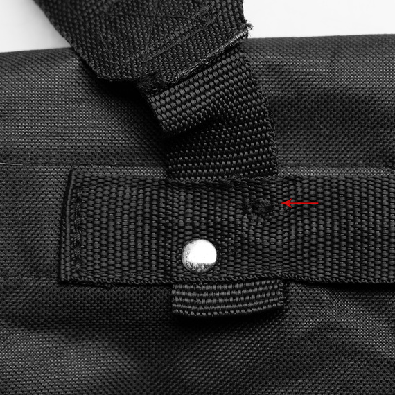 PLECAK KOSTKA CZARNY, USZKODZONY