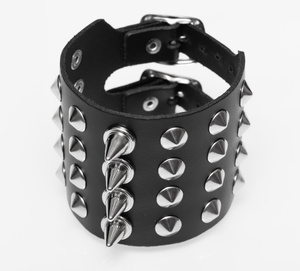 pieszczocha 4-rzędowa CONE STUD+SPIKE