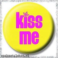przypinka KISS ME Tabassum