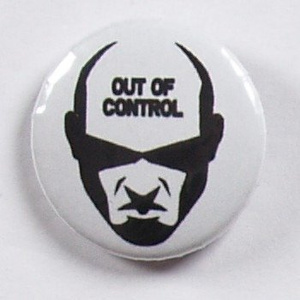 przypinka OUT OF CONTROL