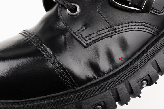 glany NEVERMIND - CZARNE (12 dziurek + 3 klamry) polerowane, USZKODZONE