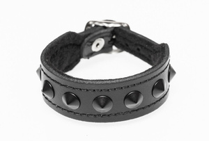 pieszczocha 1-rzędowa z ćwiekami CONE STUD black