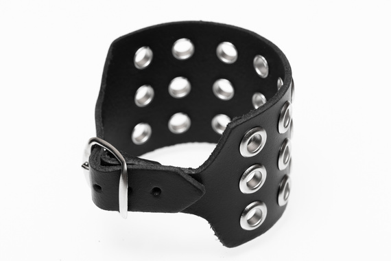 pieszczocha z ćwiekami 3-rzędowa OCZKA 