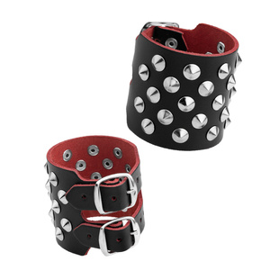 PIESZCZOCHA 5-RZĘDOWA CONE STUD