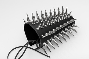 pieszczocha KARWASZ SPIKE WYSOKI, wiązany