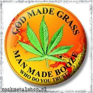 przypinka GOD MADE