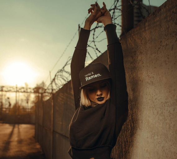 czapka HOLY BLVK - HENTAI & RAMEN