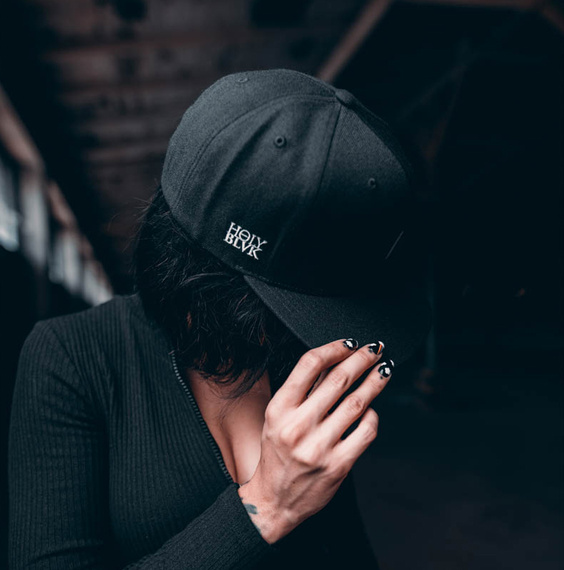 czapka HOLY BLVK - LGBT