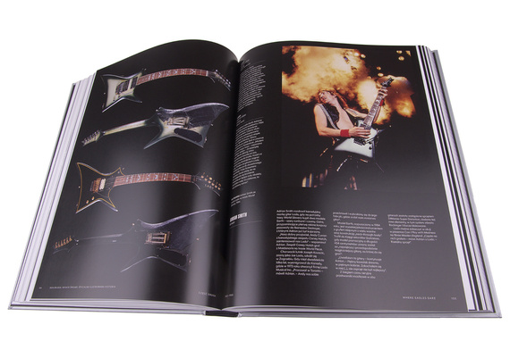 książka IRON MAIDEN. INFINITE DREAMS. OFICJALNA ILUSTROWANA HISTORIA