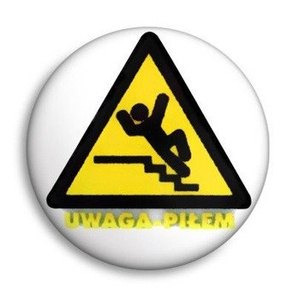 przypinka UWAGA-PIŁEM Ø25mm