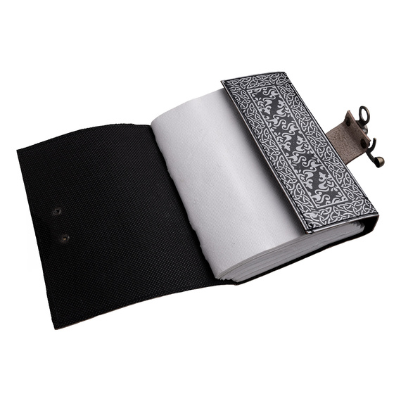 notes/zeszyt w skórzanej oprawie BOOK OF SHADOW