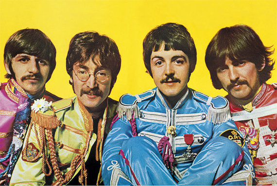 plakat THE BEATLES - LONELY HEARTS CLUB