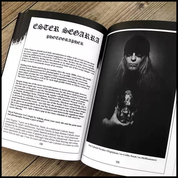 książka CULT NEVER DIES THE MEGA ZINE book *SIGNED* - Dayal Patterson, wersja anglojęzyczna