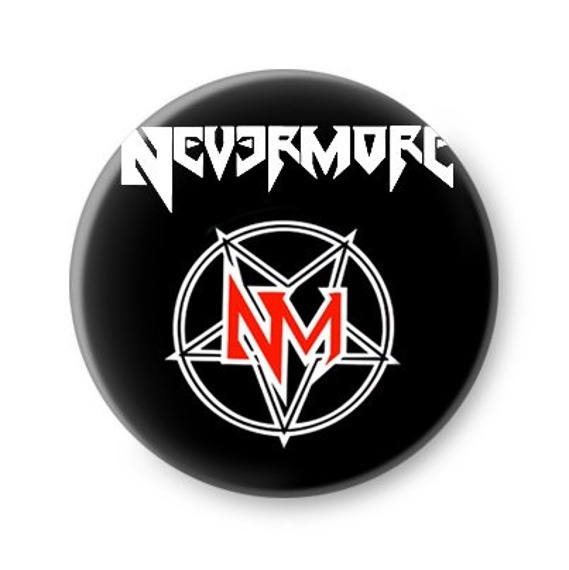 przypinka NEVERMORE - LOGO